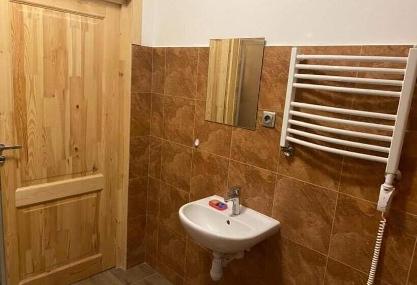 هاستل Babilonas