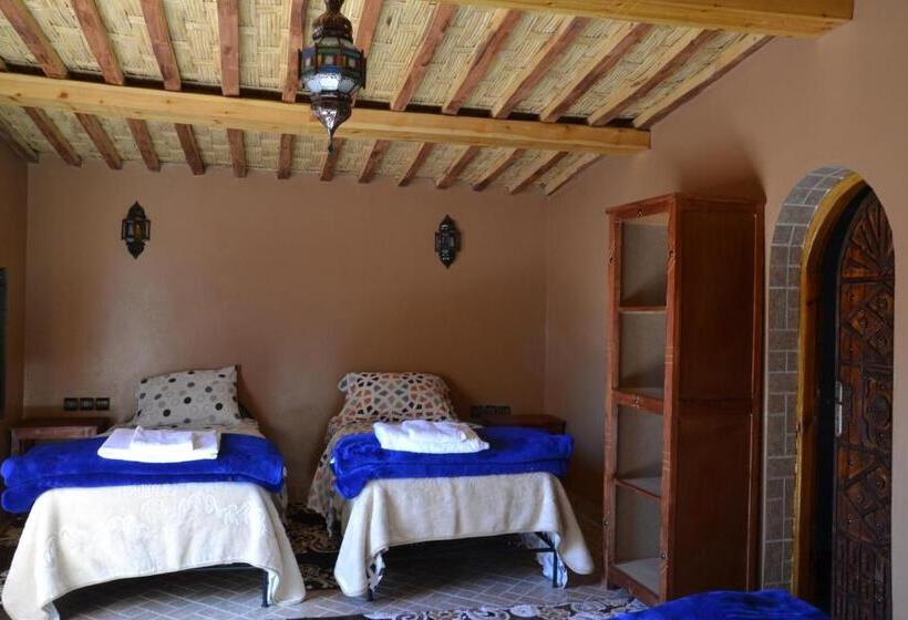 호스텔 Mhamid Auberge Saharaespace