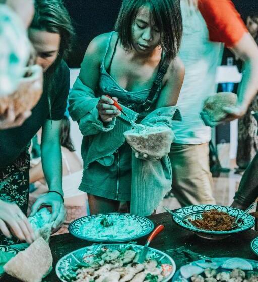 هاستل Onda Surf