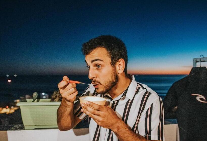 هاستل Onda Surf