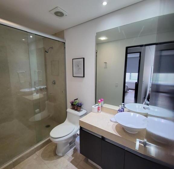 Apartamento De 2 Habitaciones Junto Al Wtc