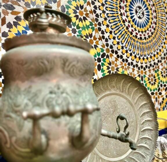 تختخواب و صبحانه Dar Bennis 2