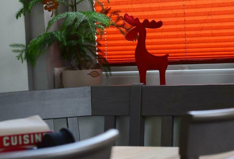 تختخواب و صبحانه Haus Wopke