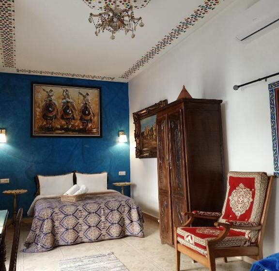 تختخواب و صبحانه Riad Dar Ouezzani