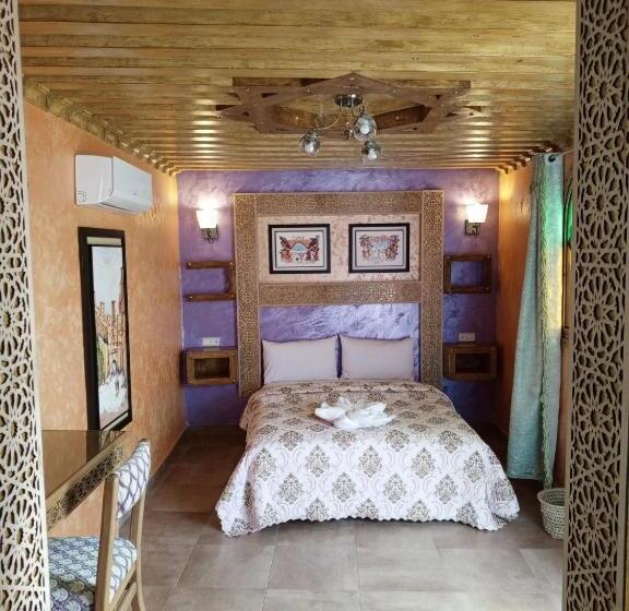 تختخواب و صبحانه Riad Dar Ouezzani