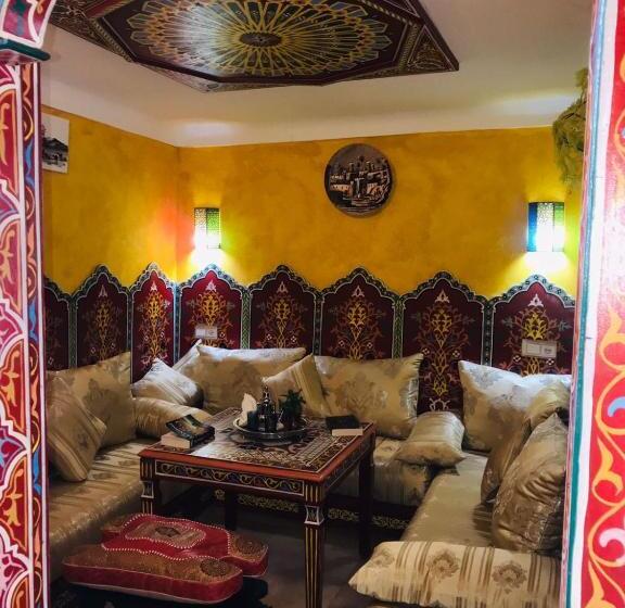 تختخواب و صبحانه Riad Dar Ouezzani