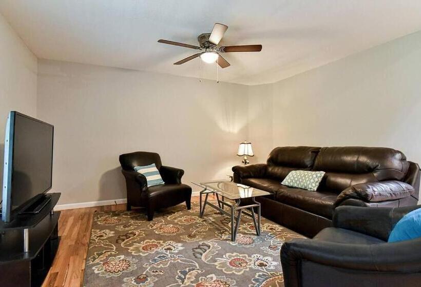 Black Mountain Beauty