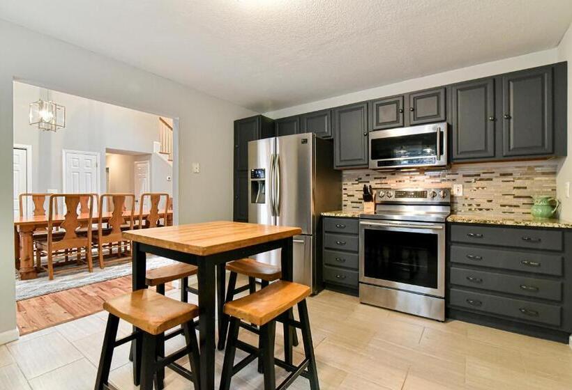 Black Mountain Beauty