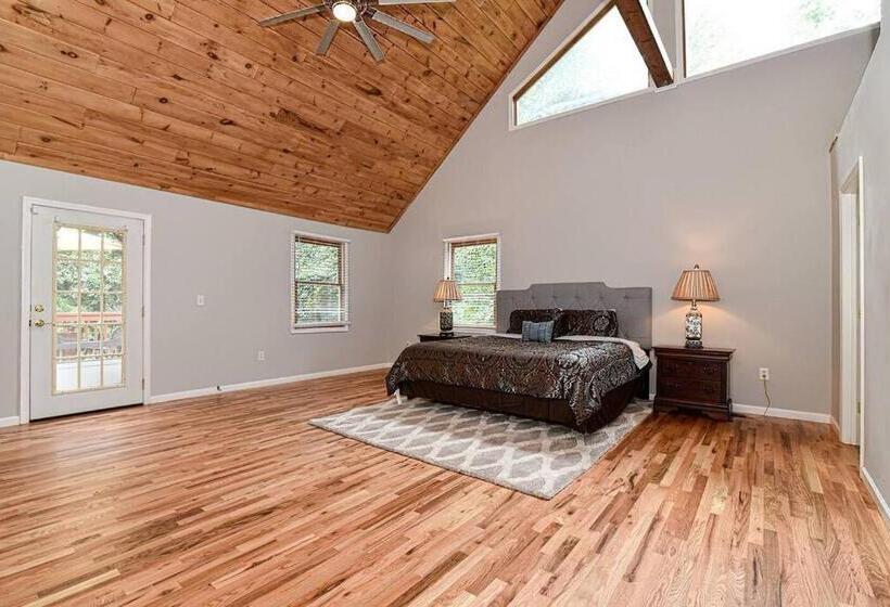 Black Mountain Beauty