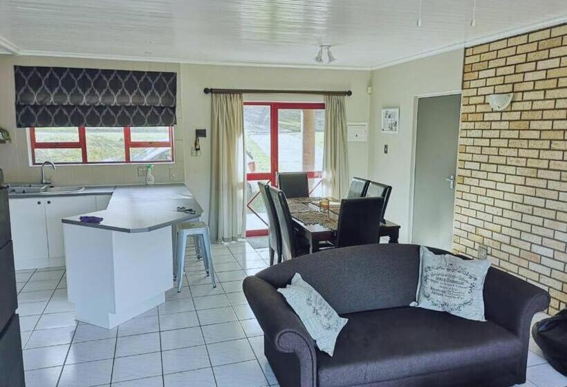 Bushmans River Holliday House Retreat