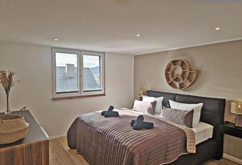 Feelgood 212 Qm Ferienhaus Mit 2 Apartments   Garten, Grill & Sauna!