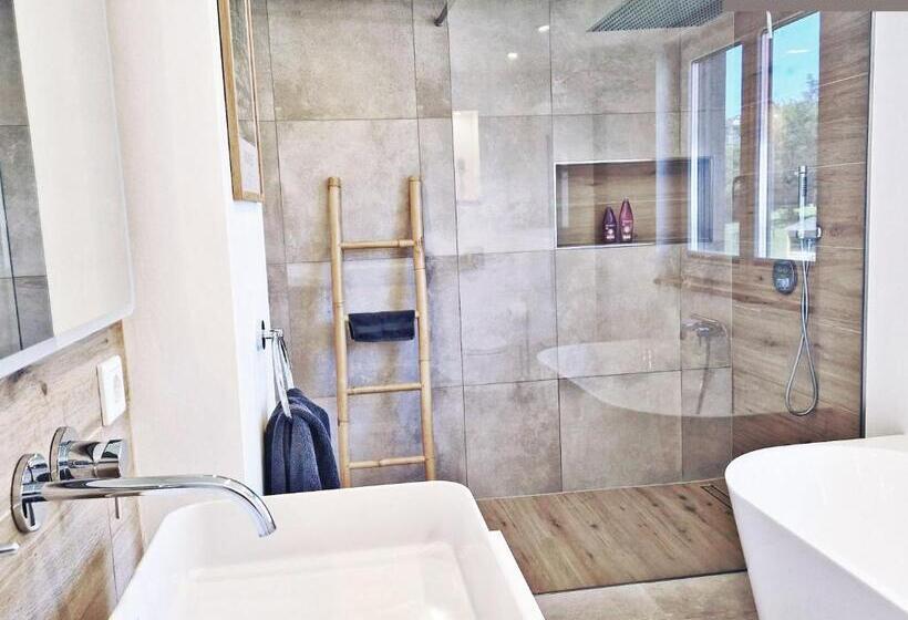 Feelgood 212 Qm Ferienhaus Mit 2 Apartments   Garten, Grill & Sauna!