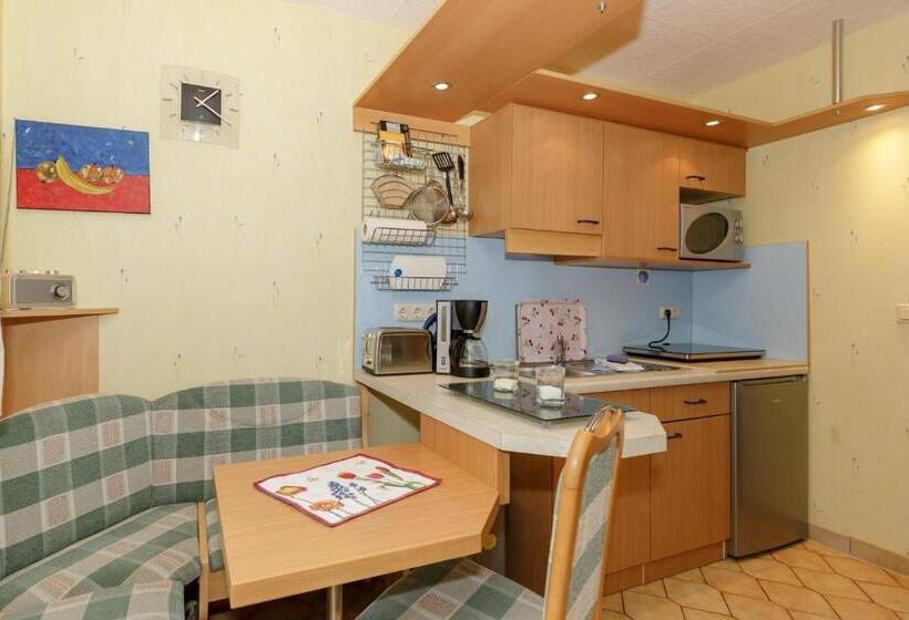 Fewo Molli Mit Terrasse In Kühlungsborn