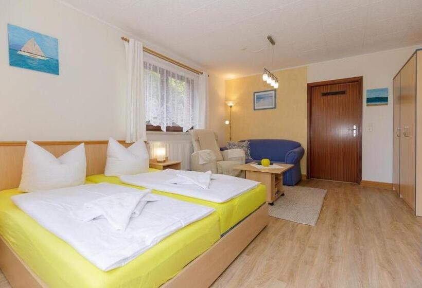 Fewo Molli Mit Terrasse In Kühlungsborn