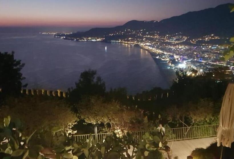 Granada City Alanya Luxury Appartment 800м от пляжа клеопатра