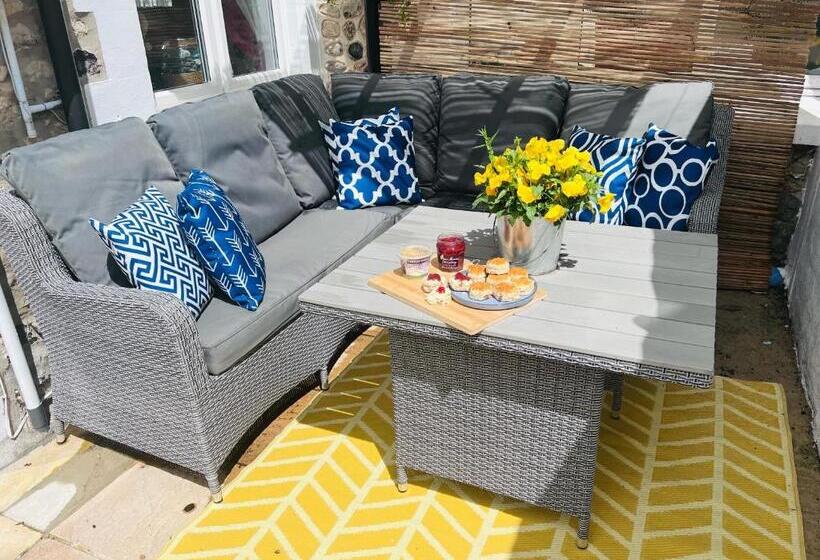 Haslemere   Beer Devon