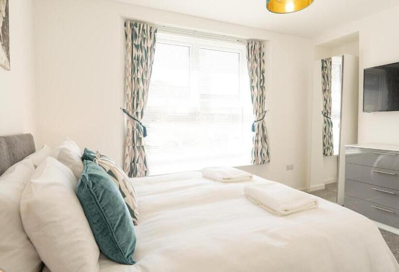 Highfield House   1 Bed Sleeps 2 Tjs20hh