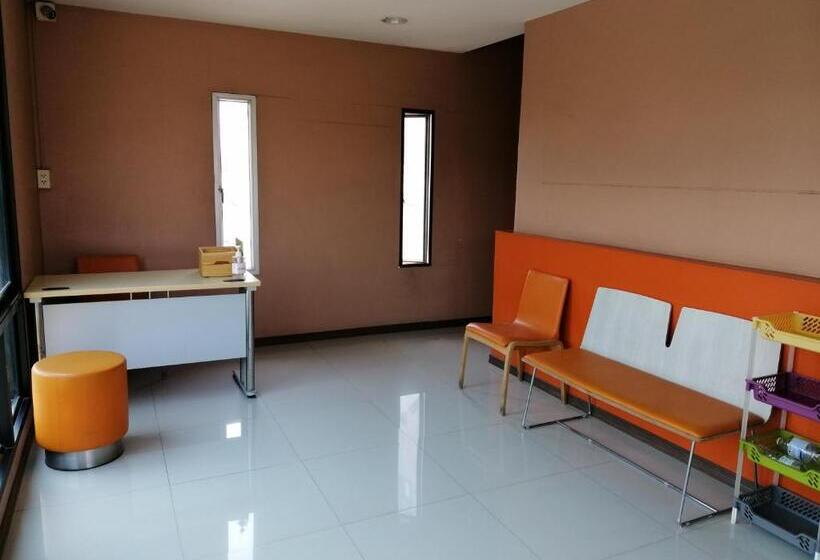 Hotel ศรีกรุงดีลักซ์โฮเตล