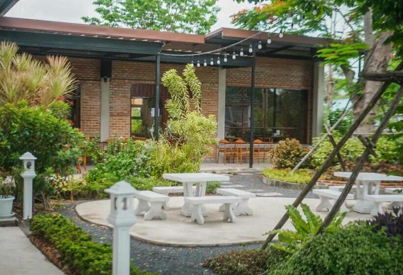 בית מלון כפרי กิจตรงวิลล์ รีสอร์ท Kittrongvill