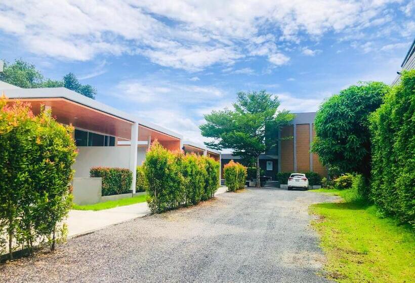 Отель Arenice Boutique