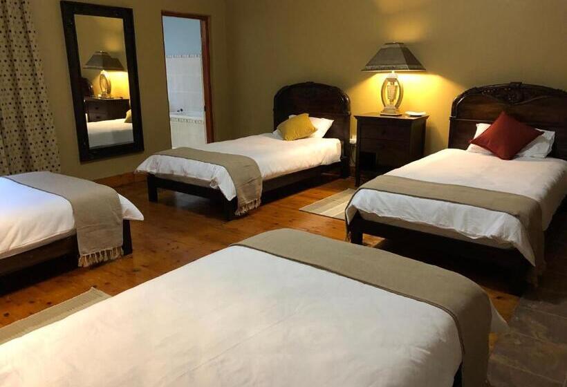 هتل Celebratio Pomegranate Farm