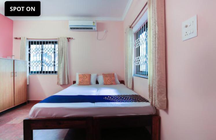 Отель Gods Gift Guesthouse