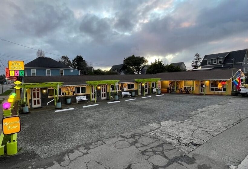 فندق The Star Trek   Uss Enterprise Room At The Itty Bitty Inn