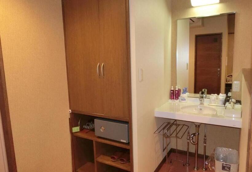 Kusatsu Skyland Hotel / Vacation Stay 64530