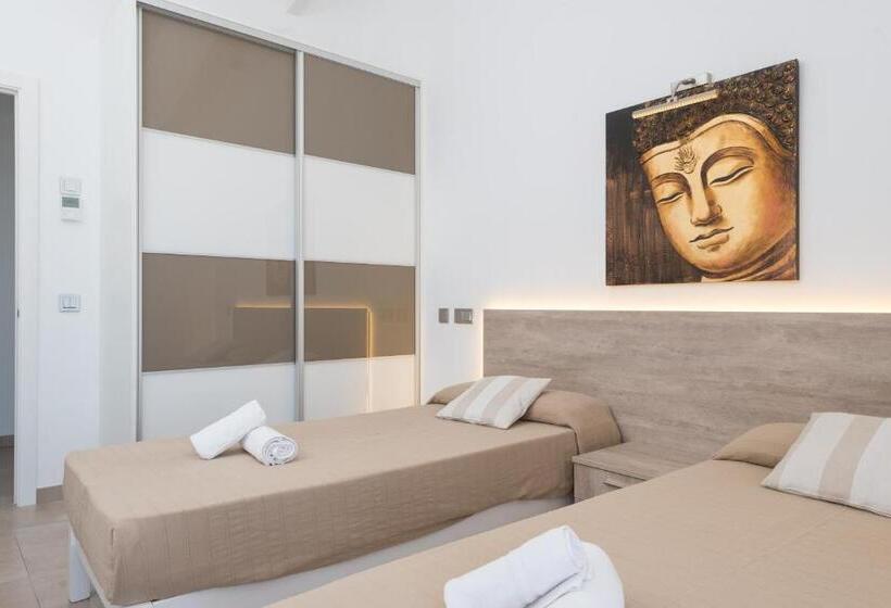 New! Villa Calonge