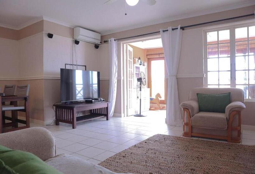 Ocean Heights Coastal Haven & Inverter