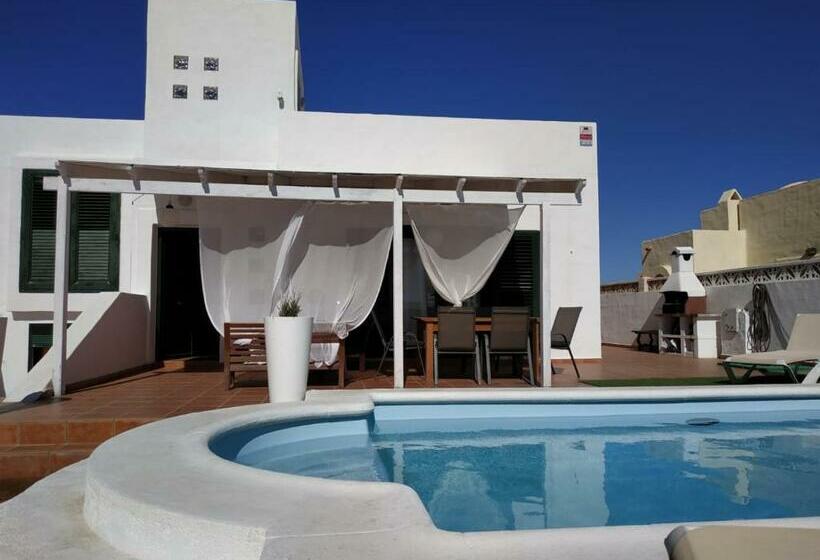 פנסיון Aloha Surf House