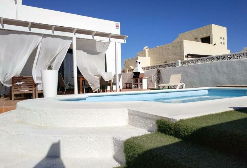 פנסיון Aloha Surf House