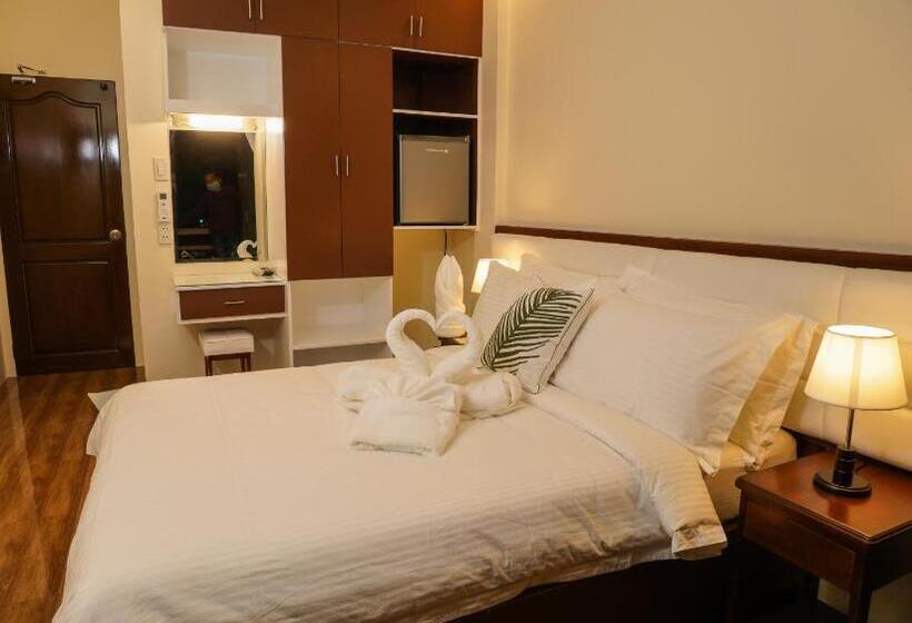 پانسیون Amigos Dauin Hostel