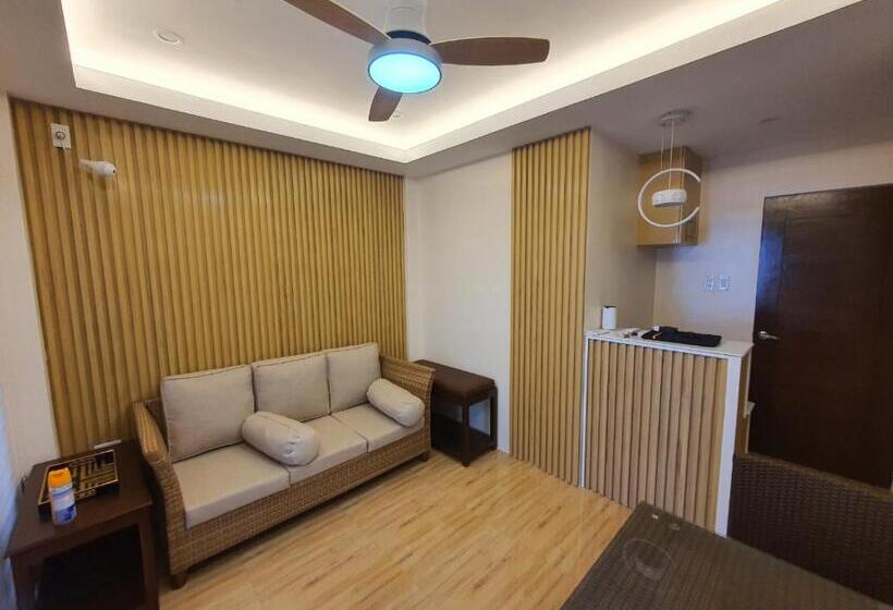 پانسیون Amigos Dauin Hostel