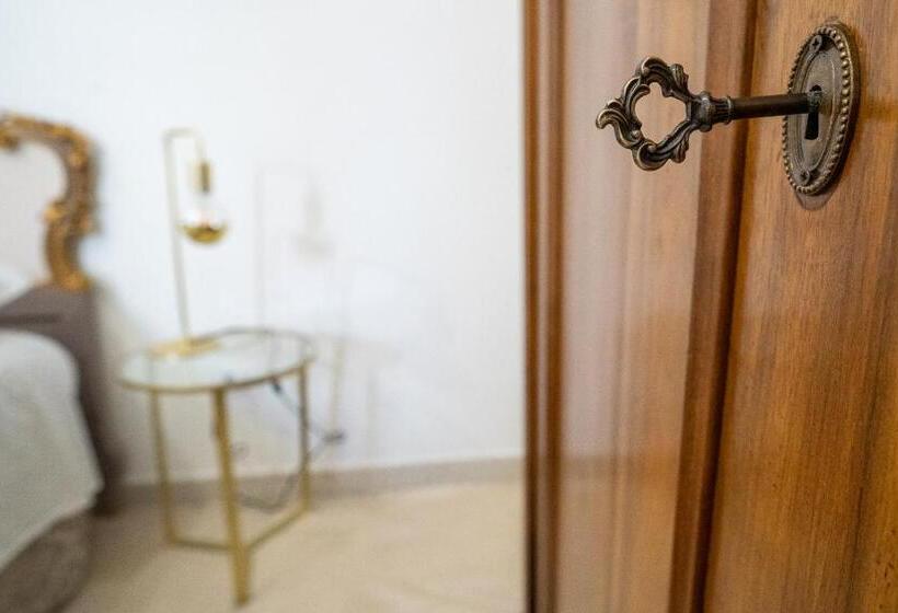 پانسیون Corte Pietrantica   Charming Rooms & Suites