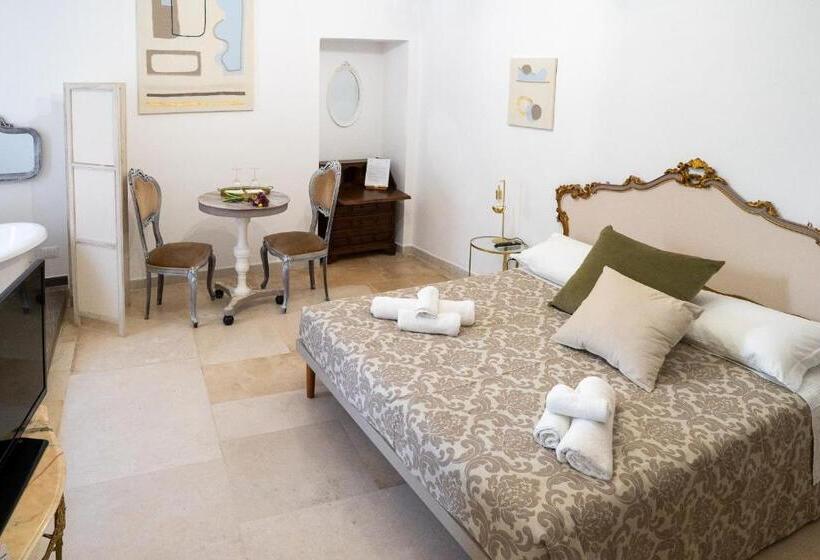 پانسیون Corte Pietrantica   Charming Rooms & Suites