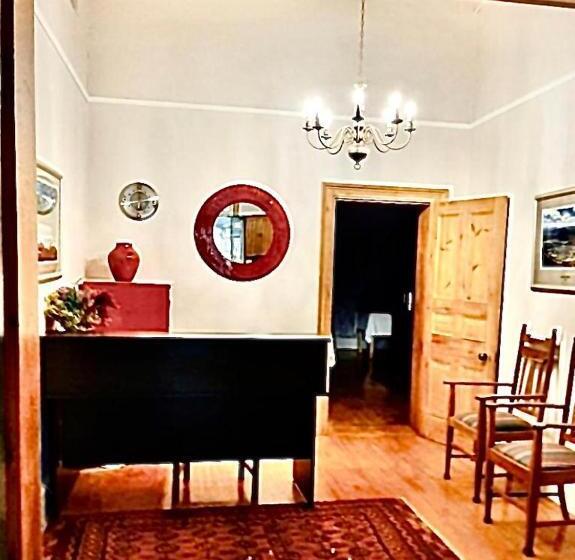 פנסיון De Graaff Manor