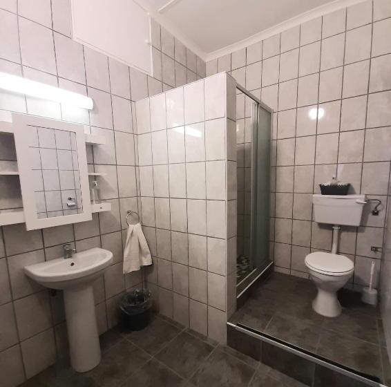 פנסיון De Graaff Manor