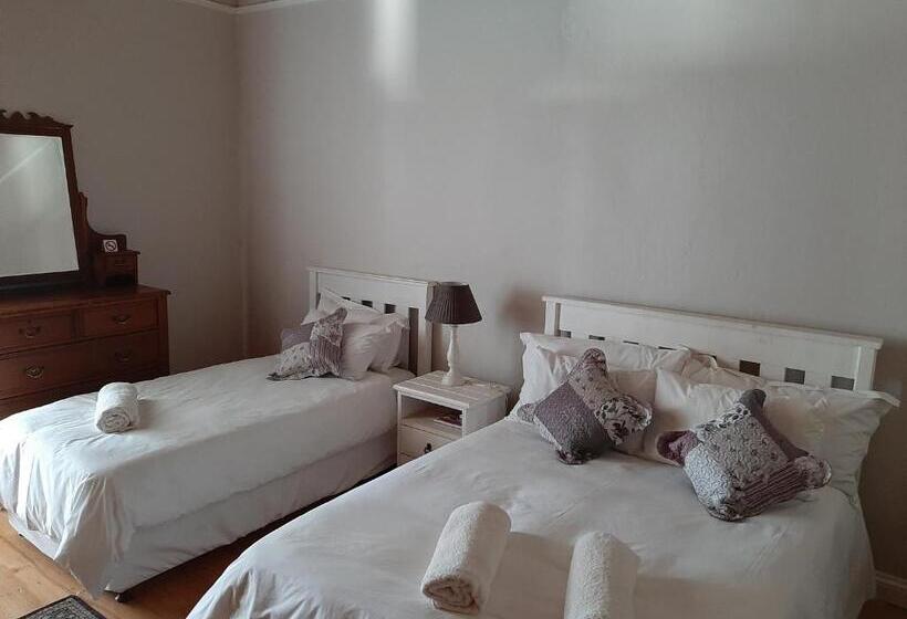 بنسيون De Graaff Manor