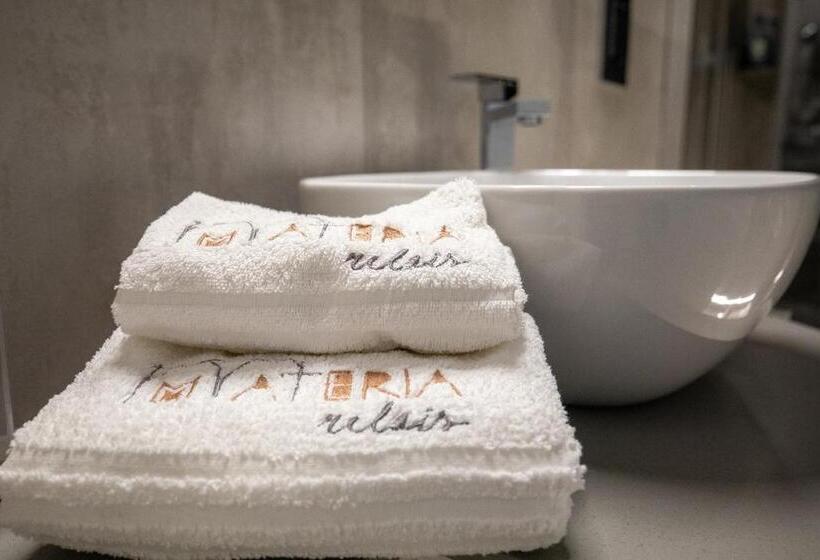 פנסיון Materia Relais