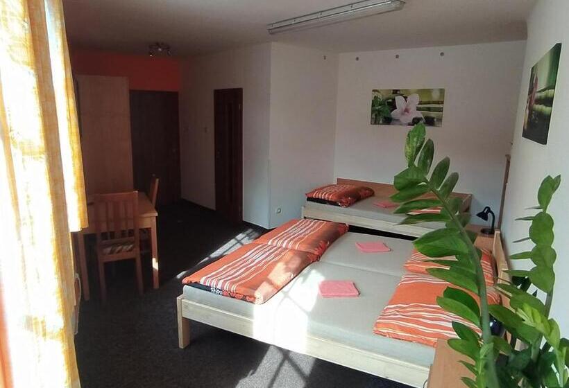 펜션 Penzion A Restaurace U Pošů