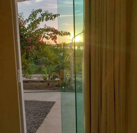 بنسيون Solar Teixeira Flats