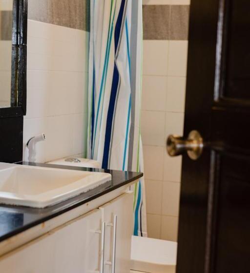 استراحتگاه Amami Beachfront Villa With Private Beach