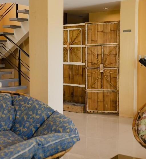 استراحتگاه Amami Beachfront Villa With Private Beach