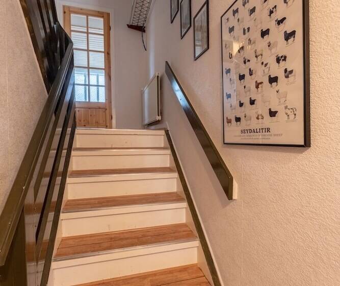 Scenic Village / Nature / Cozy House / 4 Br