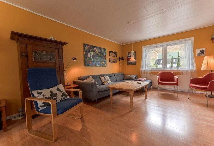 Scenic Village / Nature / Cozy House / 4 Br