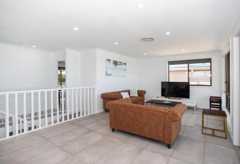 South Pacific Penthouse