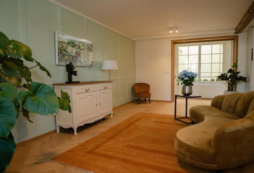 Familienwohnung Im Herzen Von Bern Mit Pool Und Sauna