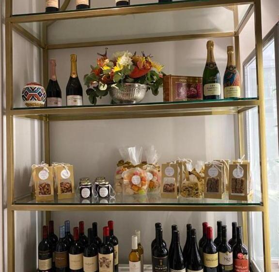 Taj Hotel Cape Town   Taj Residence Suite ,let Out Privately