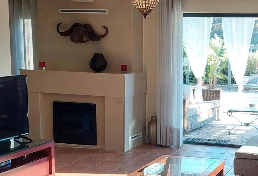 Villa Da Fonte   By Meco